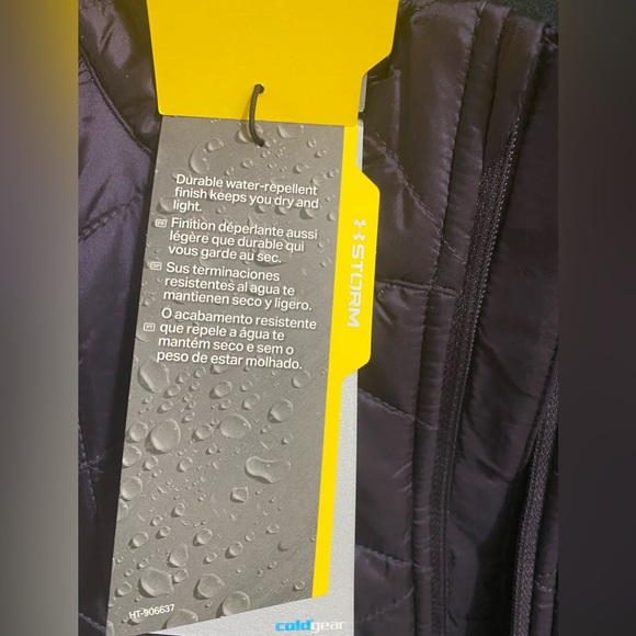 Under Armour Women's ColdGear Reactor Hybrid Jacket - NWT - Purple/Black - Picture 9 of 9